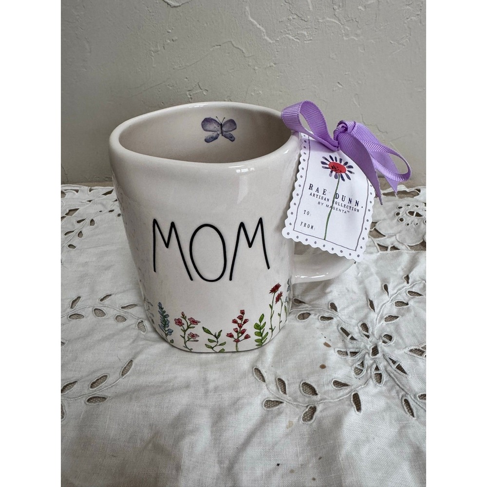 Rae Dunn MOM mug w/ flowers